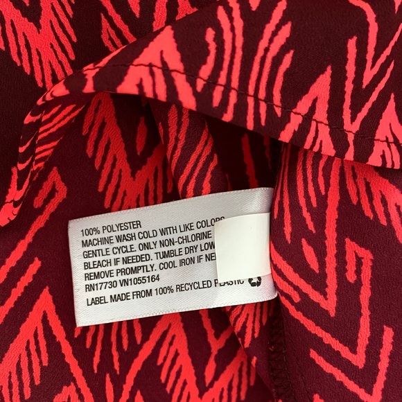 Women's Patterned Top - Picture 4 of 4